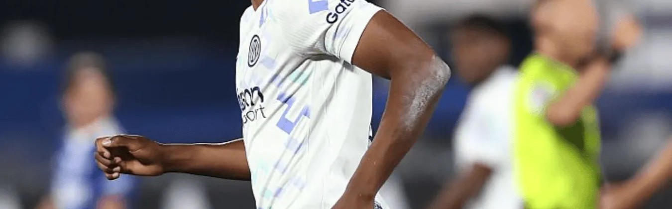 开云体育app-邓弗里斯本场梅开二度，对抗13胜7，3解围2次被犯规