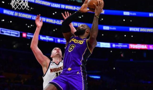 开云电子-38岁的第一次轮休 詹姆斯储蓄能量迎接新一轮挑战