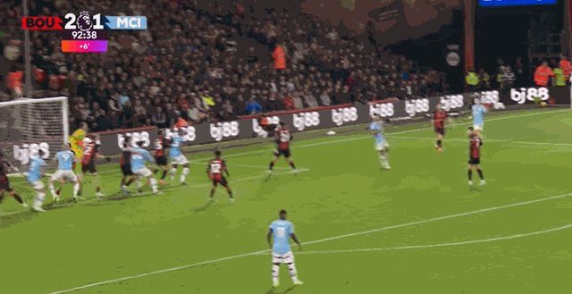 1730577546650091237.gif 哈兰德两连击.gif